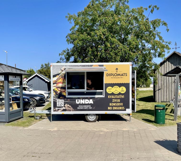 Buy Diplomats products in Engure